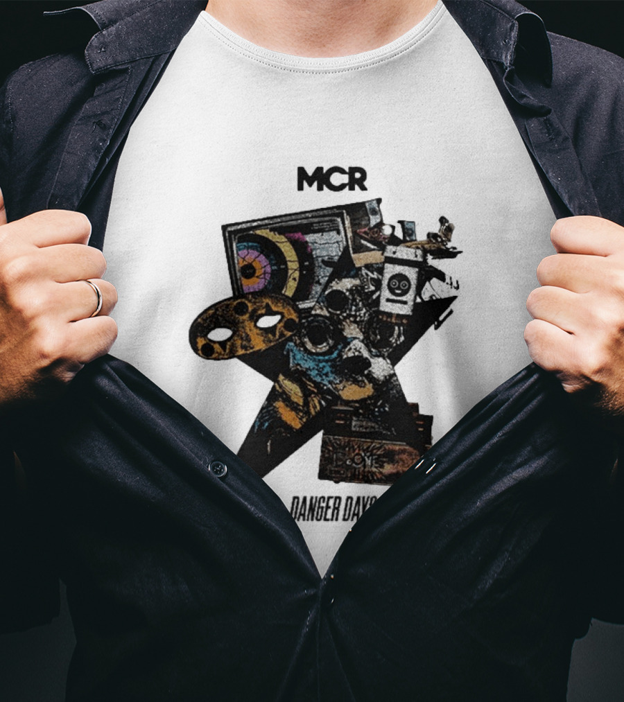 MCR Danger Days Collage Target Robot Gaming Controller T-Shirt