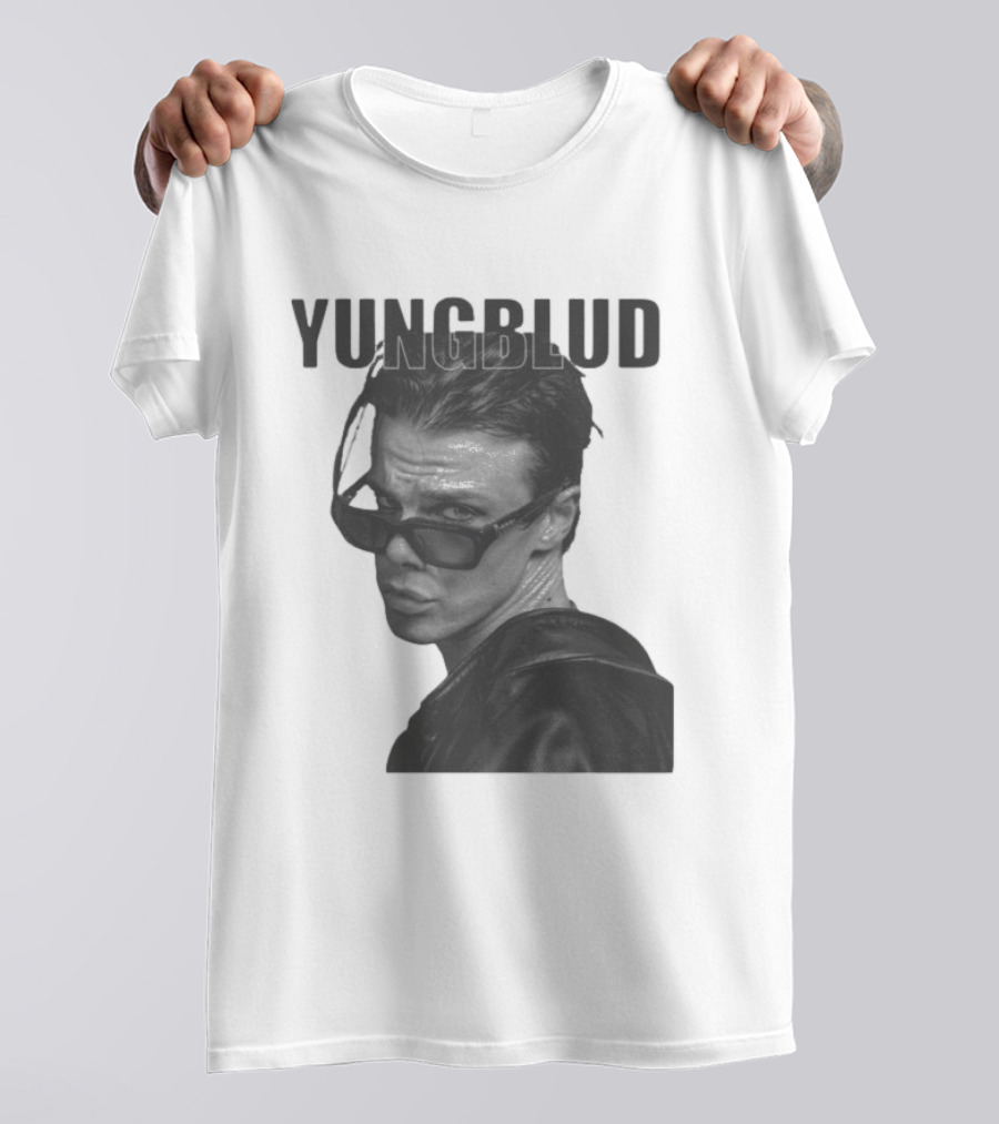 YUNGBLUD Sunglasses Cool Pose T-Shirt