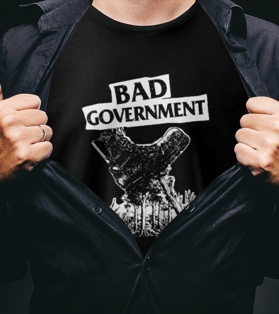 Bad Government Tree Stump Political Satire T-Shirt