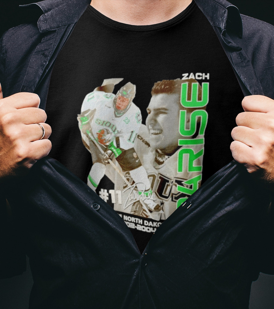 Zach Parise University Of North Dakota Hockey 2002 2004 Sioux #11 T-Shirt
