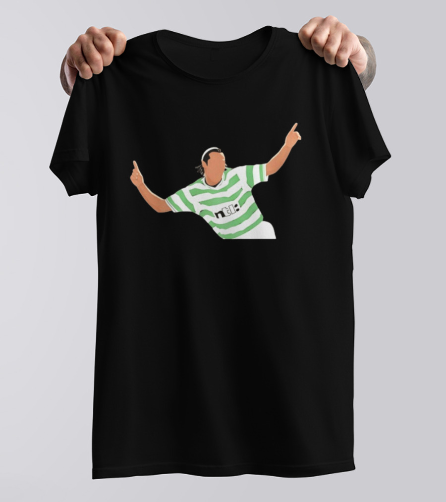 Henrik Larsson Celebrating In Celtic FC Hoops With Ntl Sponsorship T-Shirt
