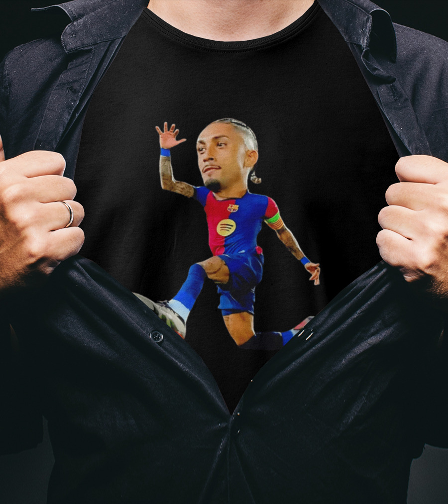 Raphinha Barcelona La Liga Brasil Caricature Player Action Pose T-Shirt