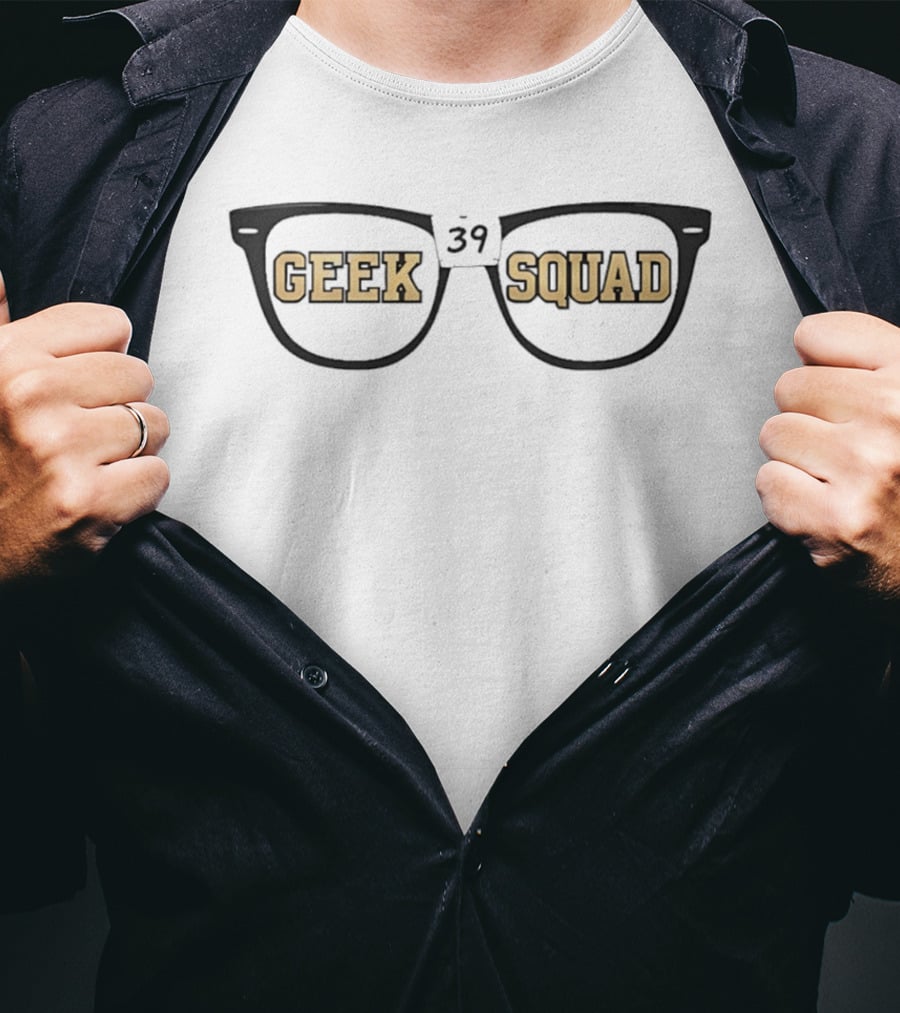 David Pastrnak Geek Squad Glasses 39 T-Shirt