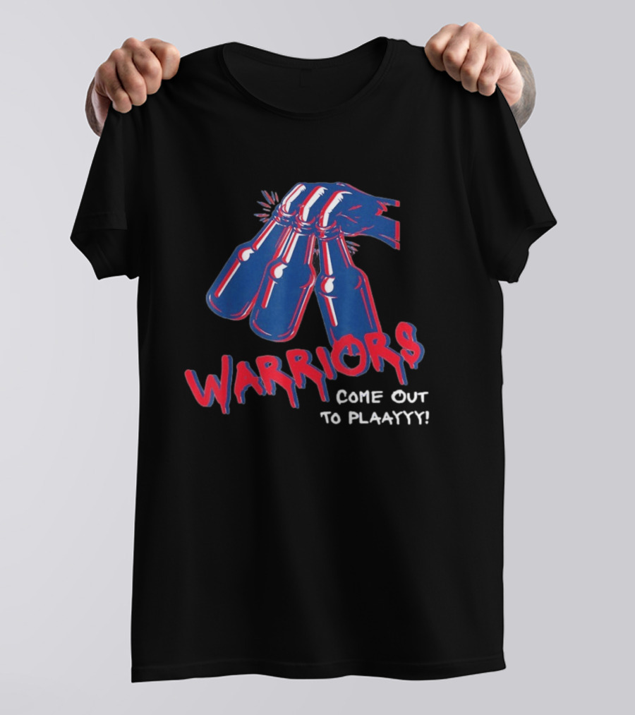 Warriors Come Out To Play New England Patriots Hand Holding Bottles T-Shirt