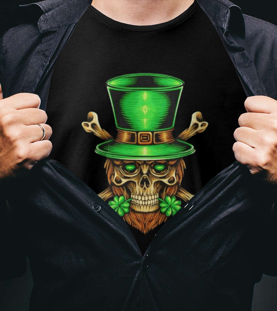 Leprechaun Irish Skull Clover Crossbones Green Top Hat St Patrick's Day T-Shirt