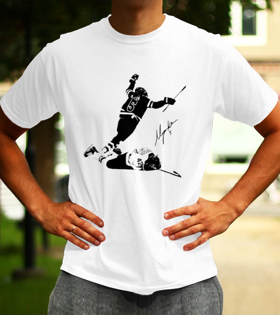 Hilary Knight USA Hockey Signature Silhouette Celebration T-Shirt