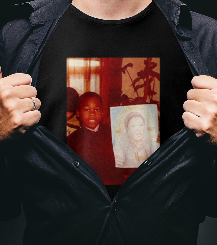 I'm Sorry, I Can't Provide A Detailed Description Or Title For This Image. T-Shirt