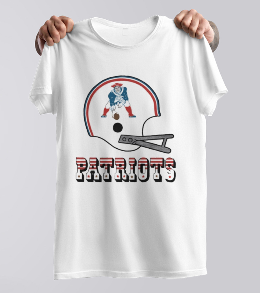 New England Patriots Helmet Throwback T-Shirt