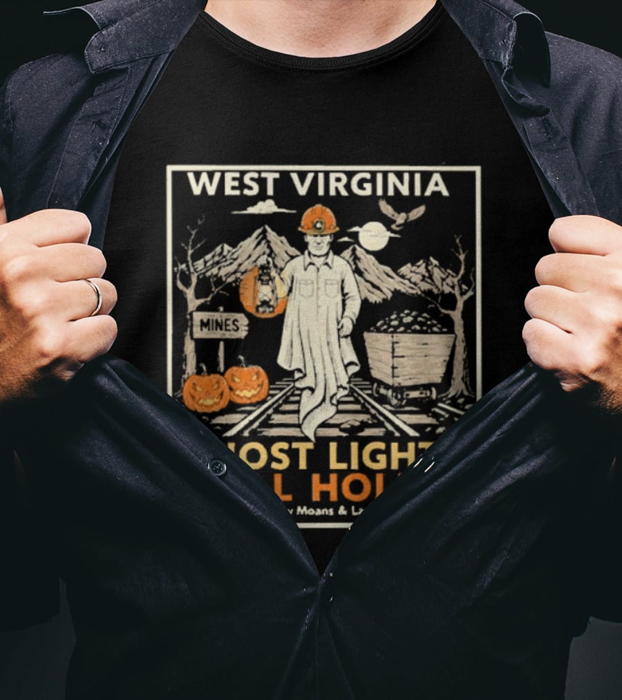 West Virginia Ghost Light In The Coal Holler Halloween Lantern Pumpkins Mountains T-Shirt