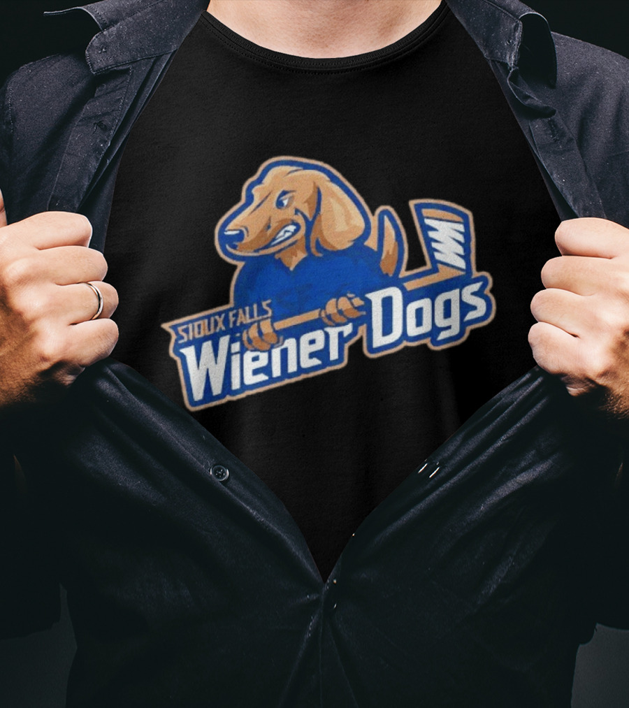 Sioux Falls Wiener Dogs Hockey Team Fighting Dog T-Shirt