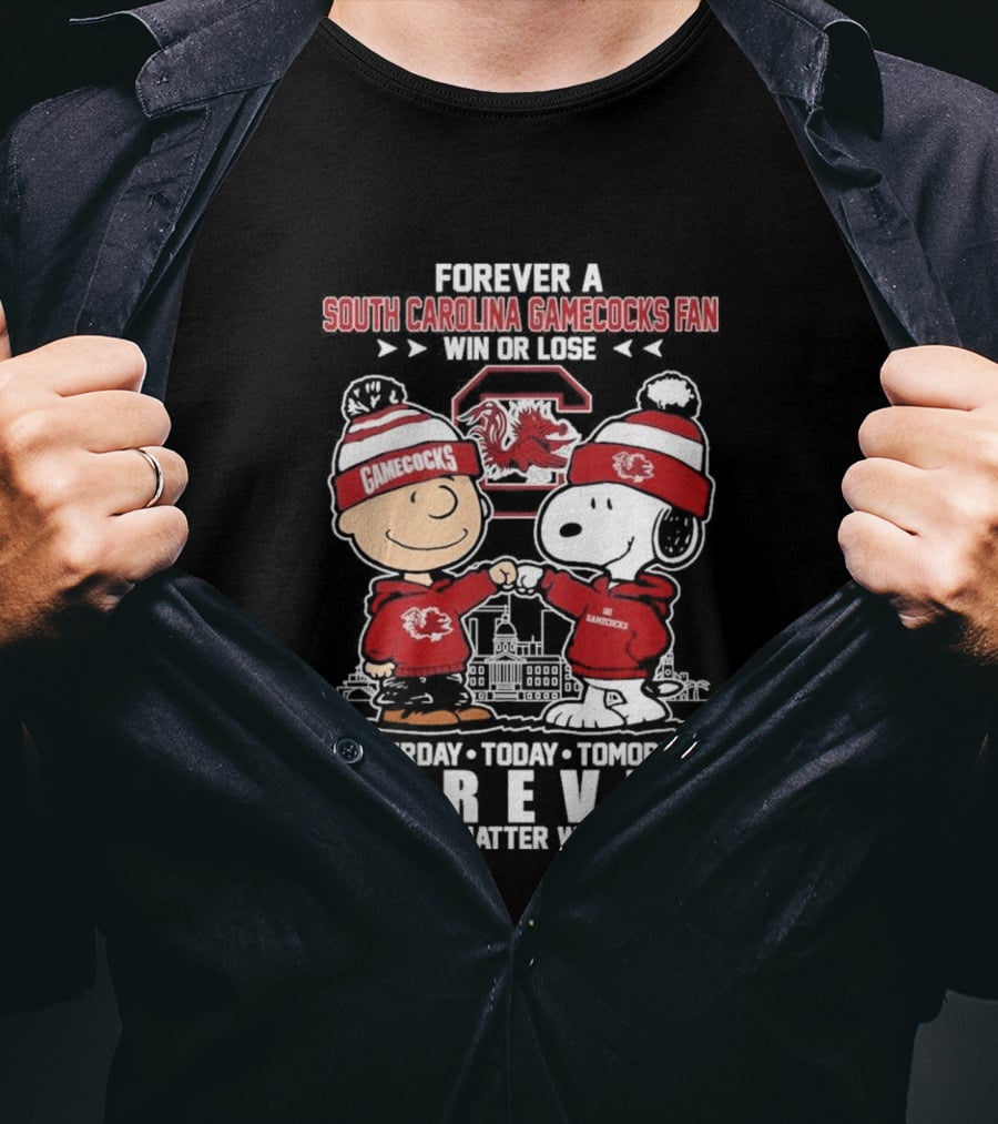 Snoopy Forever A South Carolina Gamecocks Fan Yesterday Today Tomorrow T-Shirt