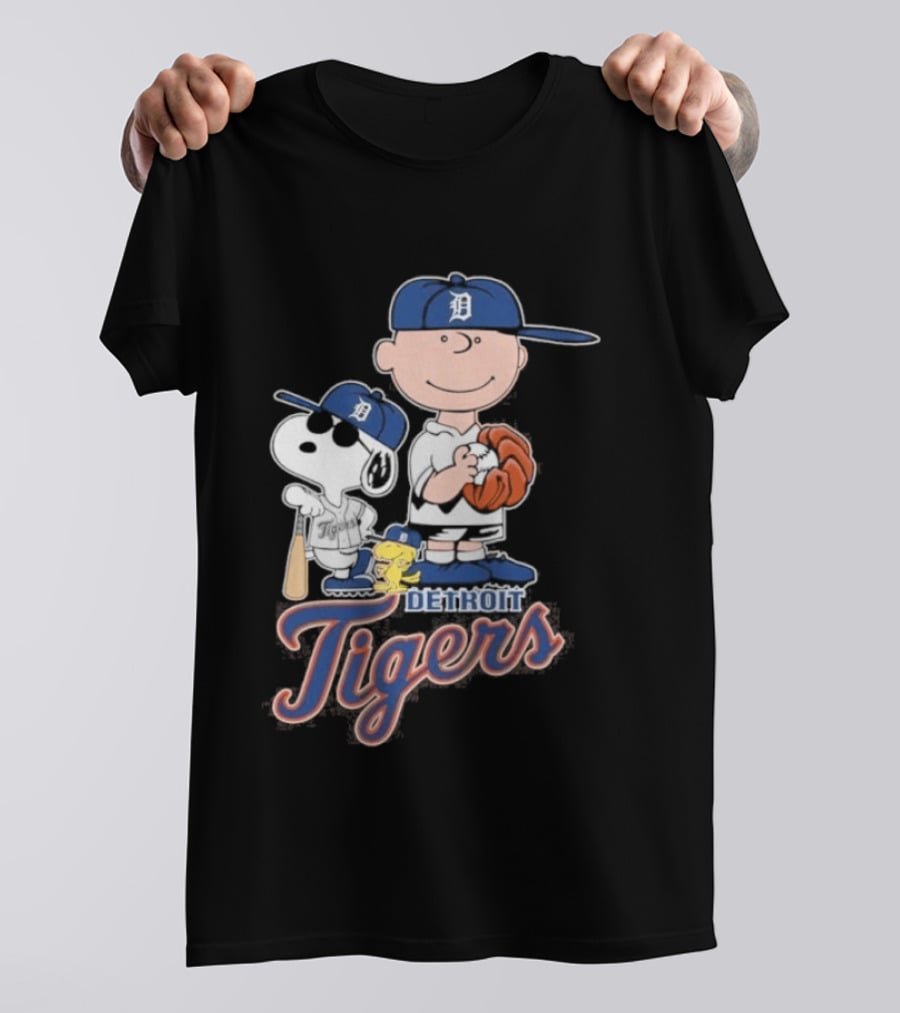 2026 Snoopy Charlie Brown Detroit Tigers Baseball T-Shirt