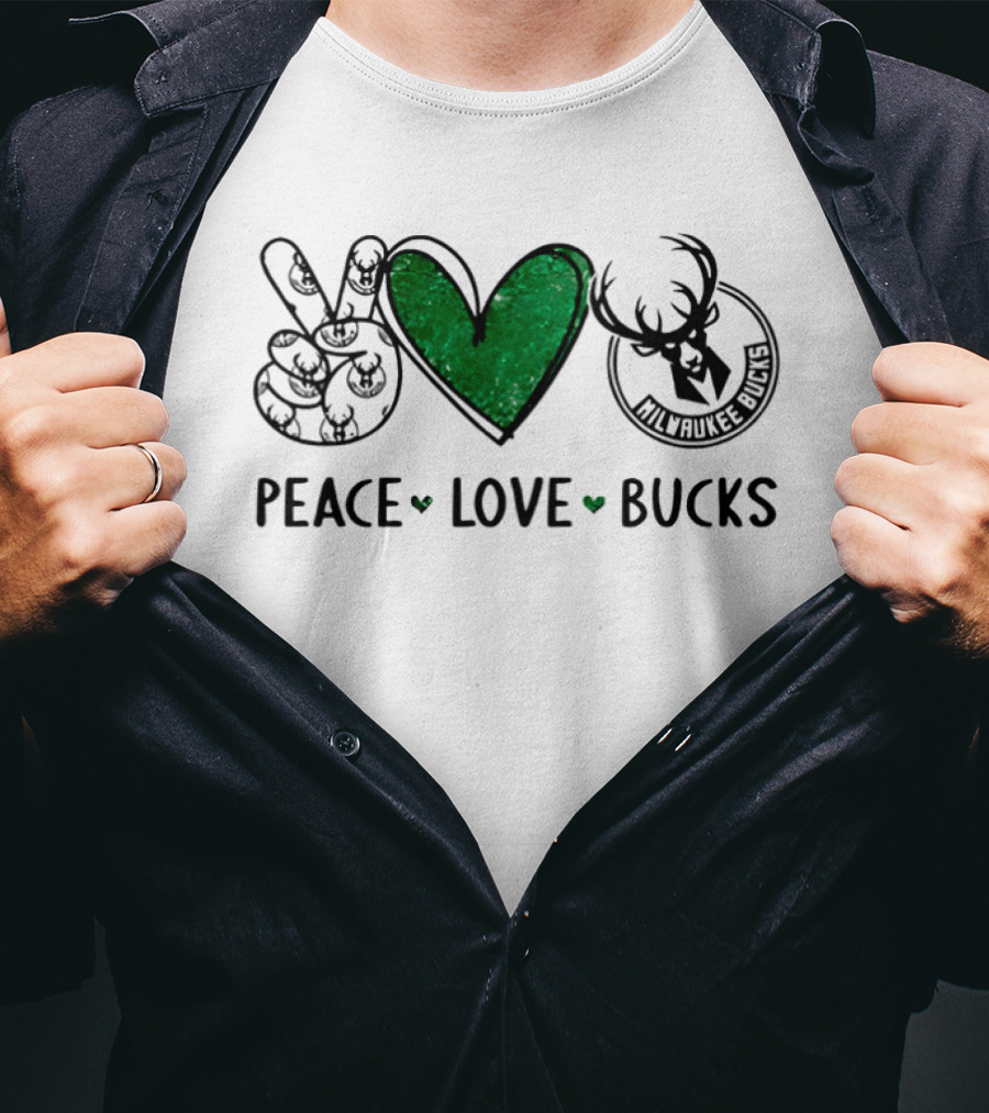 Peace Love Milwaukee Bucks NBA Basketball Team Fan T-Shirt