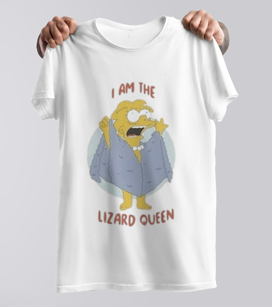 I Am The Lizard Queen Funny Cartoon Character Scene T-Shirt