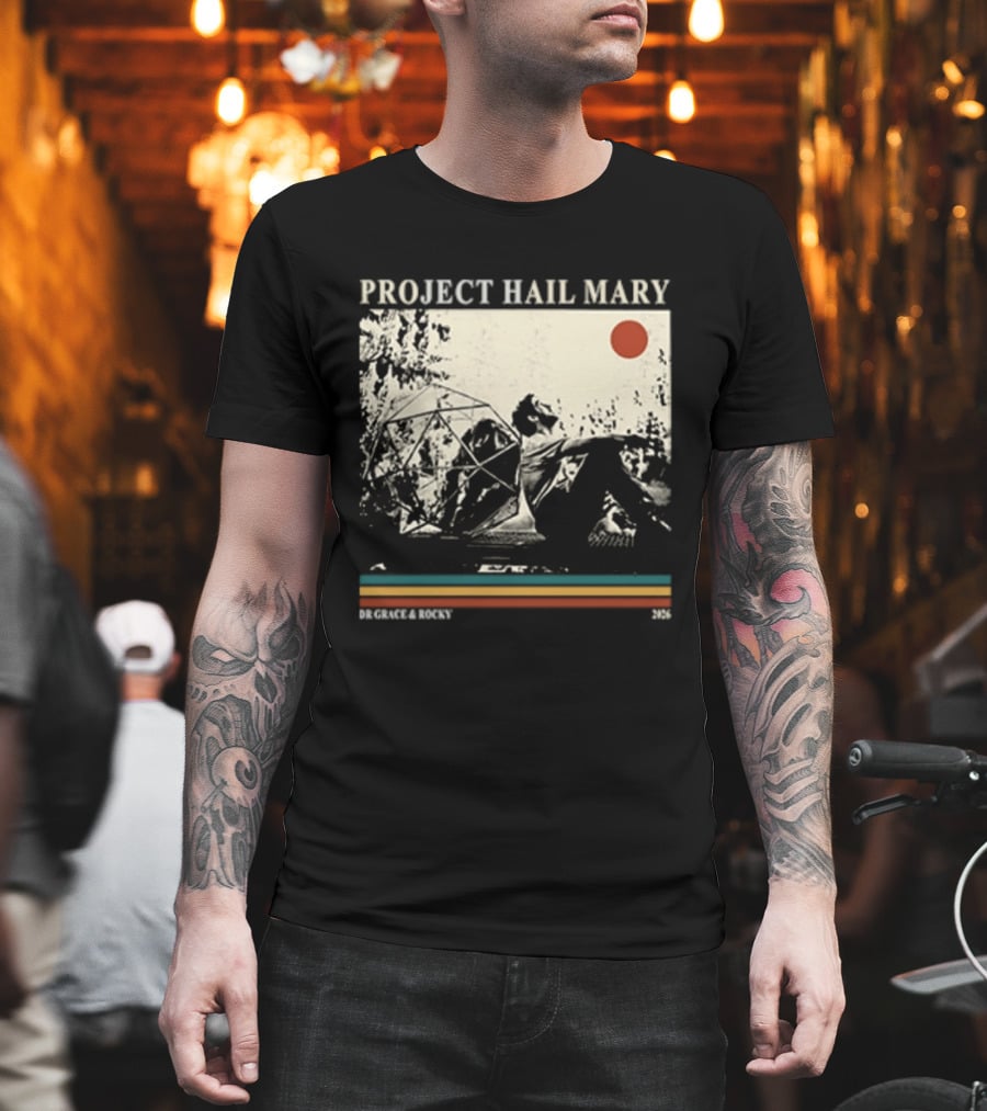 Project Hail Mary Dr Grace & Rocky 2021 Vintage Cover T-Shirt