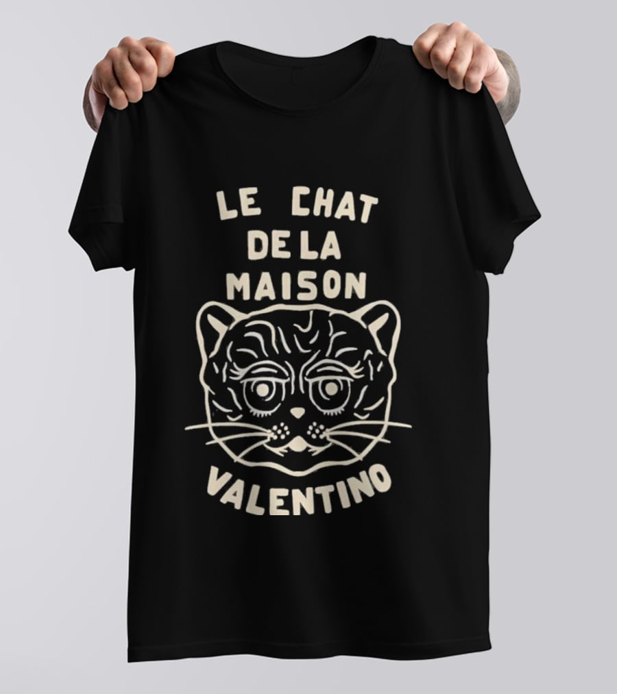 Le Chat De La Maison Valentino T-Shirt