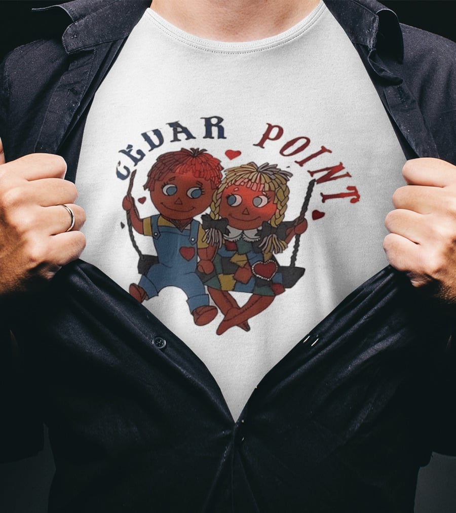 Cedar Point Raggedy Ann And Andy Dolls Swinging With Hearts T-Shirt