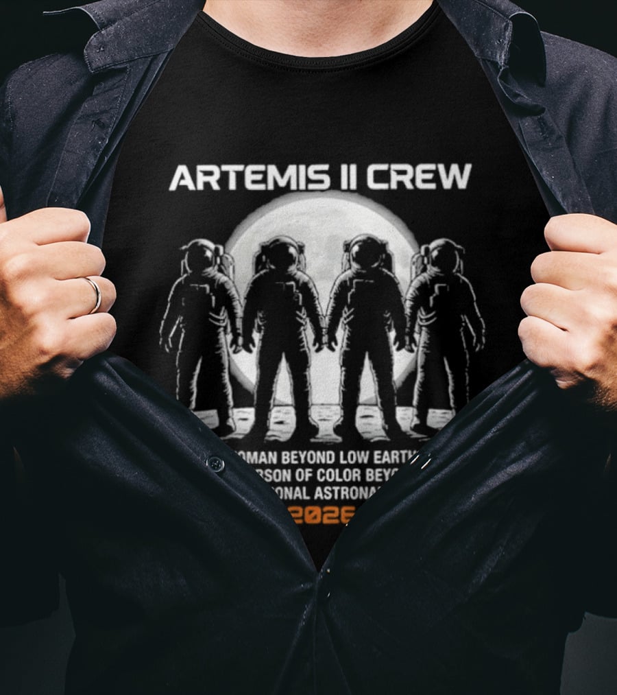 Artemis II Crew First Mission Beyond Low Earth Orbit Moon T-Shirt