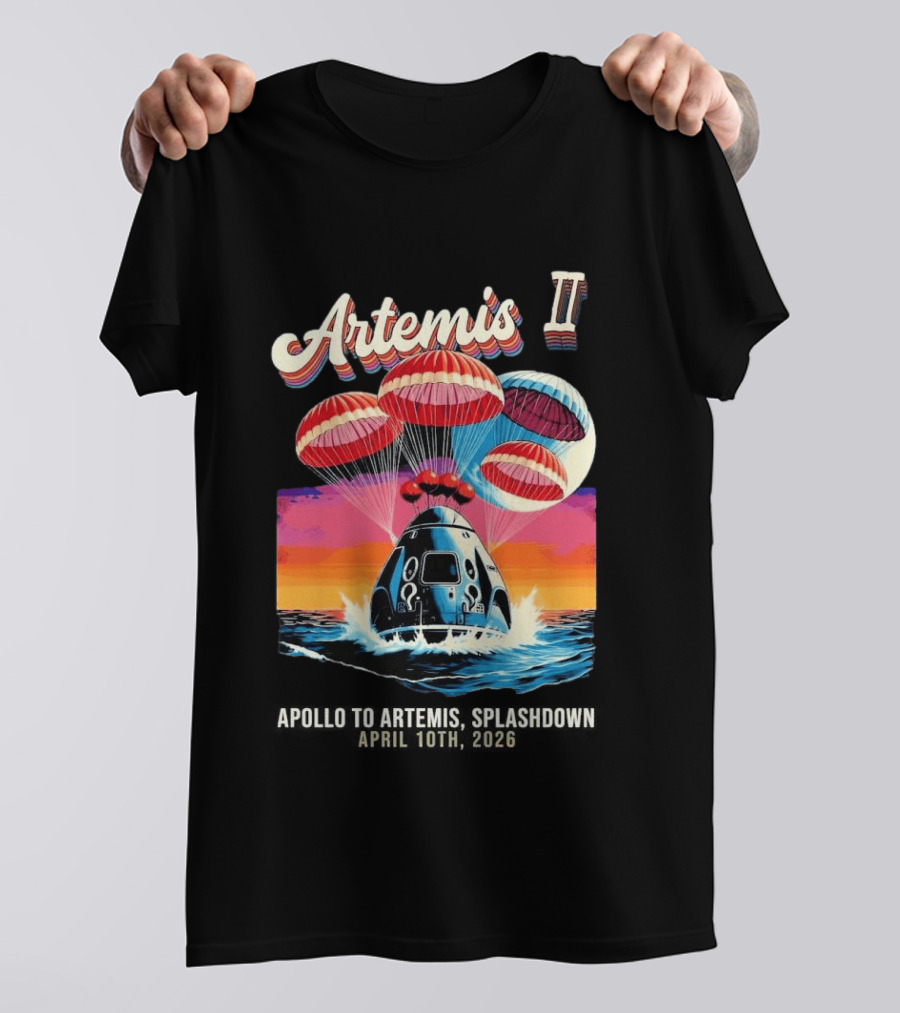 Artemis II Astronauts Splashdown Parachute Capsule Ocean T-Shirt