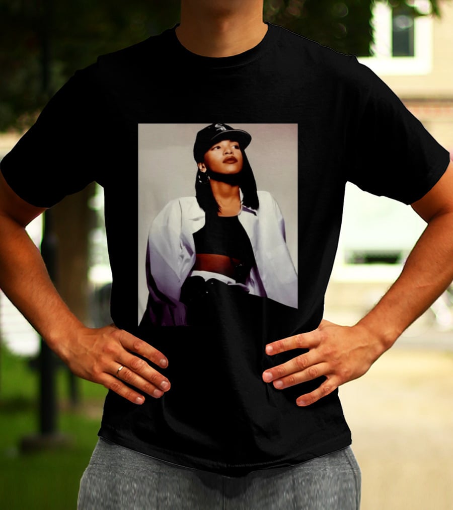 Sacai Aaliyah Black Cap White Sox T-Shirt