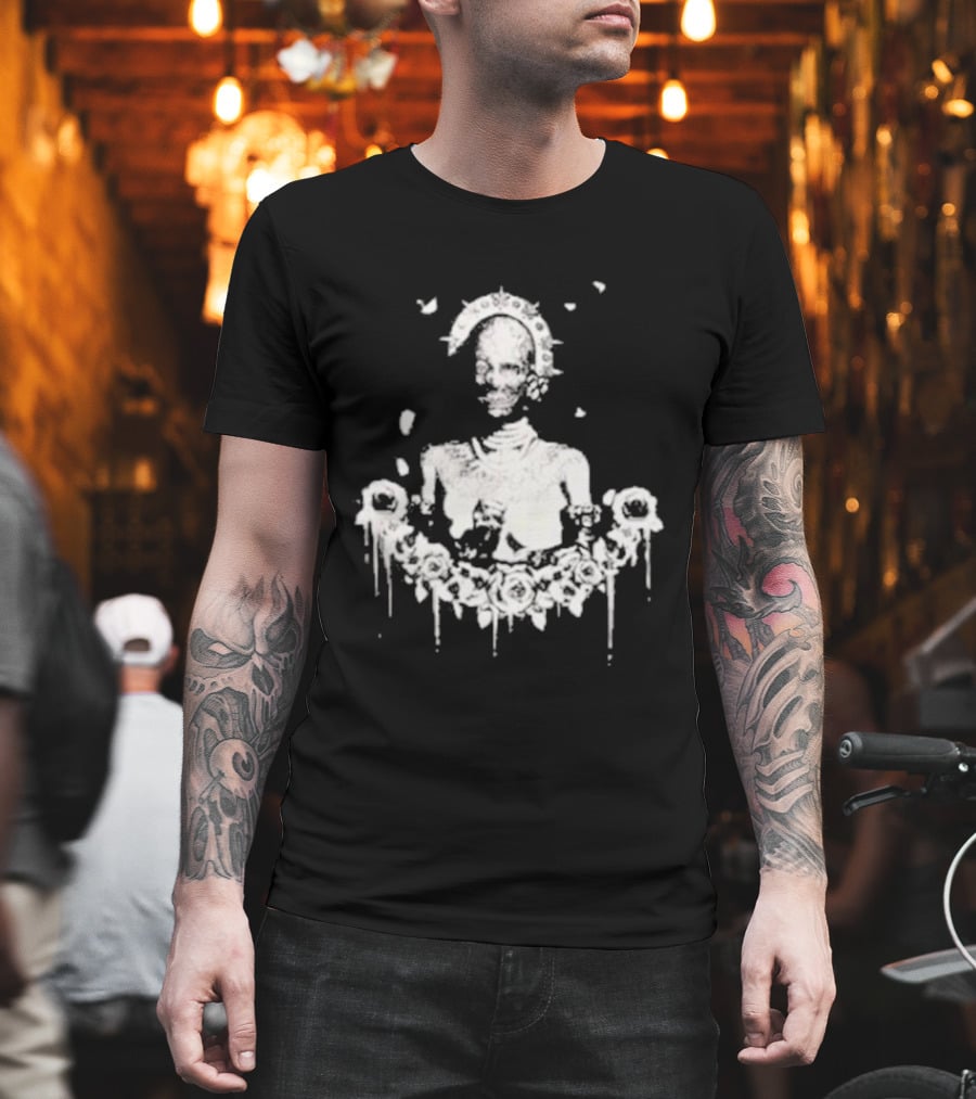 Red Barrels Games Liliya Roses And Skeletons T-Shirt