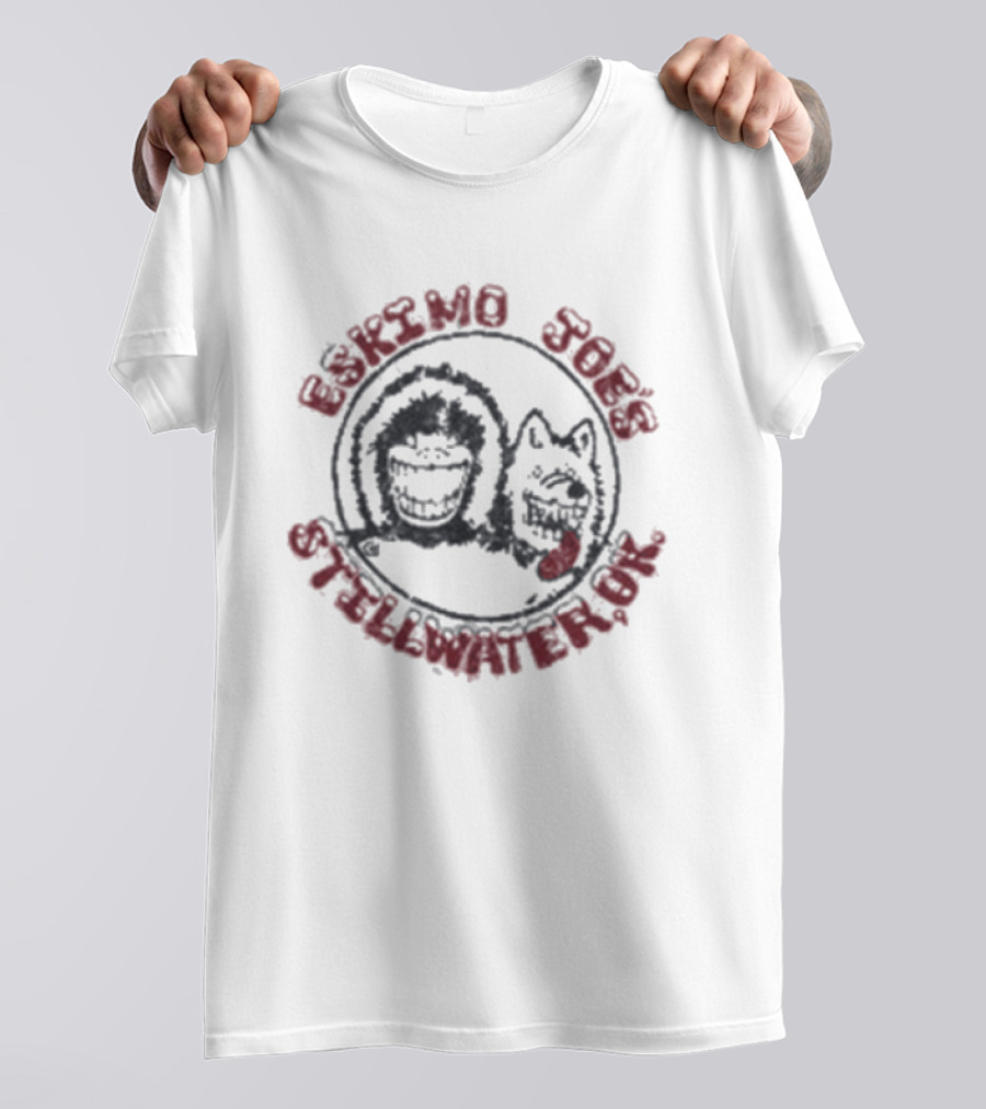 Eskimo Joe's Stillwater Oklahoma Classic Smiling Mascot And Dog Circle T-Shirt