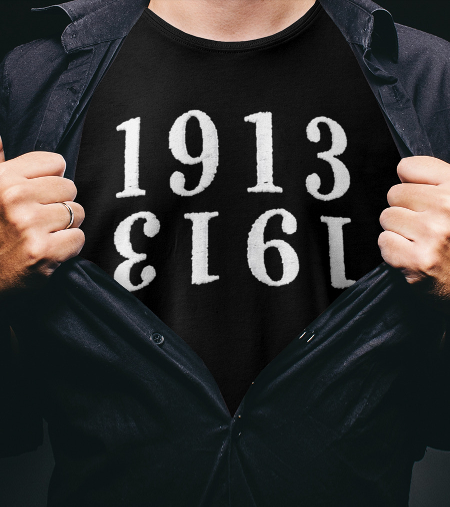 1913 Upside Down ǝƃɐsu 3191 T-Shirt