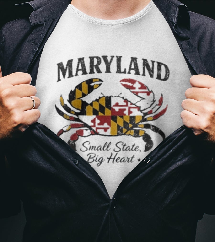 Maryland Crab Small State Big Heart Flag T-Shirt