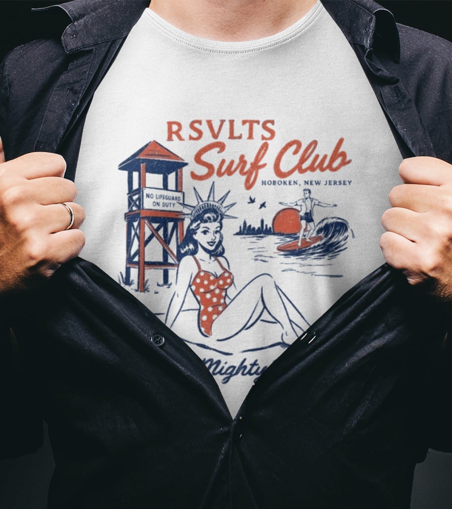 RSVLTS Surf Club Hoboken New Jersey Dare Mighty Things Statue Of Liberty Surfing Vintage Beach Scene T-Shirt