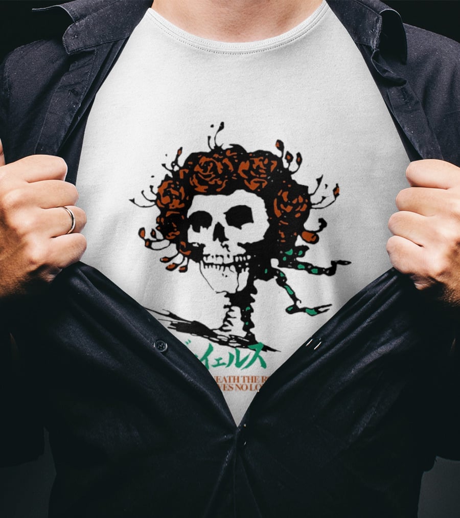 Lay Me 'neath The Roses Skull With Thunder Yells Japanese T-Shirt