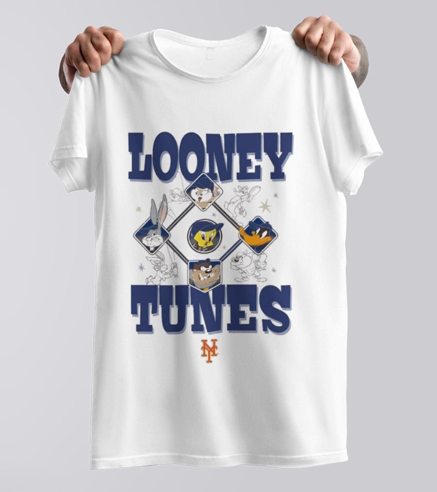 New York Mets Looney Tunes Bugs Tweety Daffy Sylvester Cream New Era T-Shirt