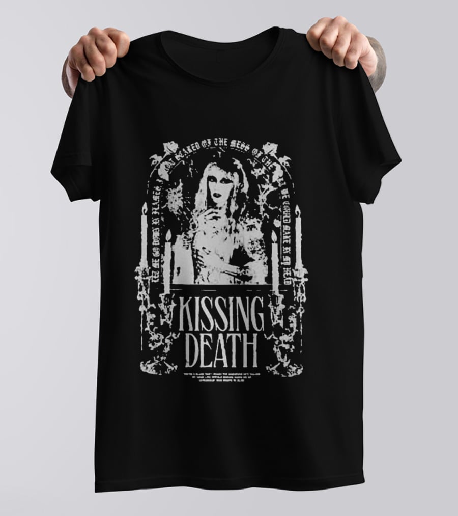 Mothica Store Kissing Death Skull Candles T-Shirt