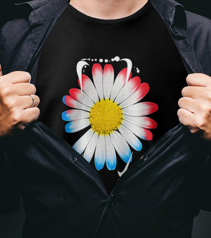 G Dragon Daisy Red Blue Petals T-Shirt