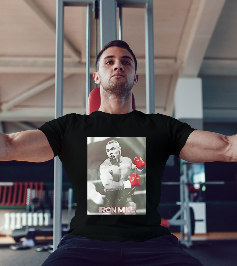 Boxing Legend Iron Mike Tyson Vintage Style Red Gloves T-Shirt