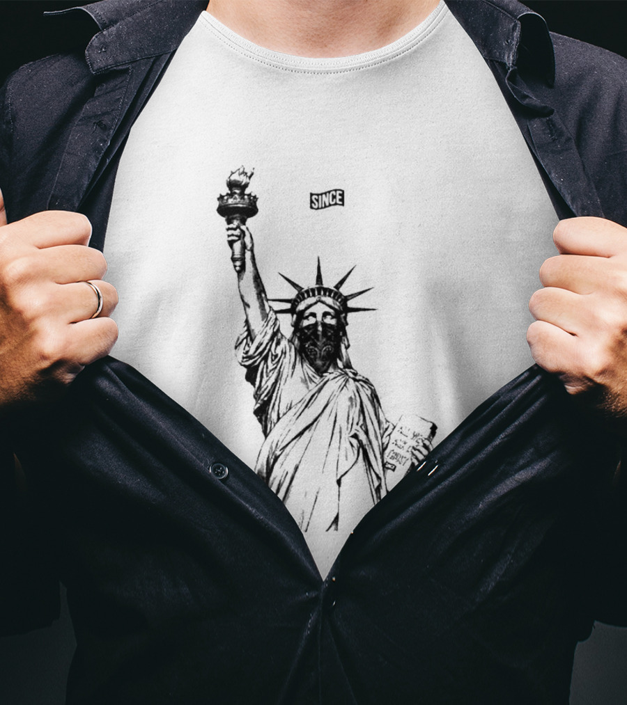 Since 1982 Liberty Statue Vintage New York T-Shirt