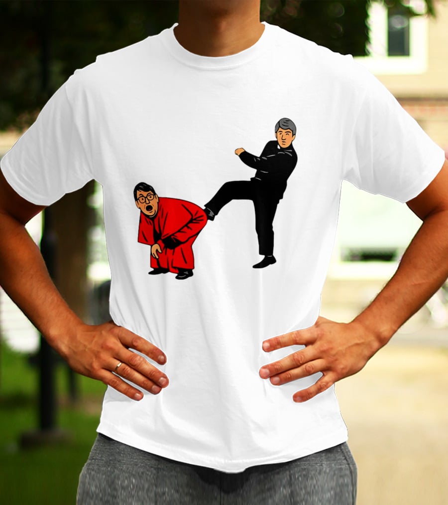 Kicking Random Man Up The Arse Funny Comic Scene T-Shirt