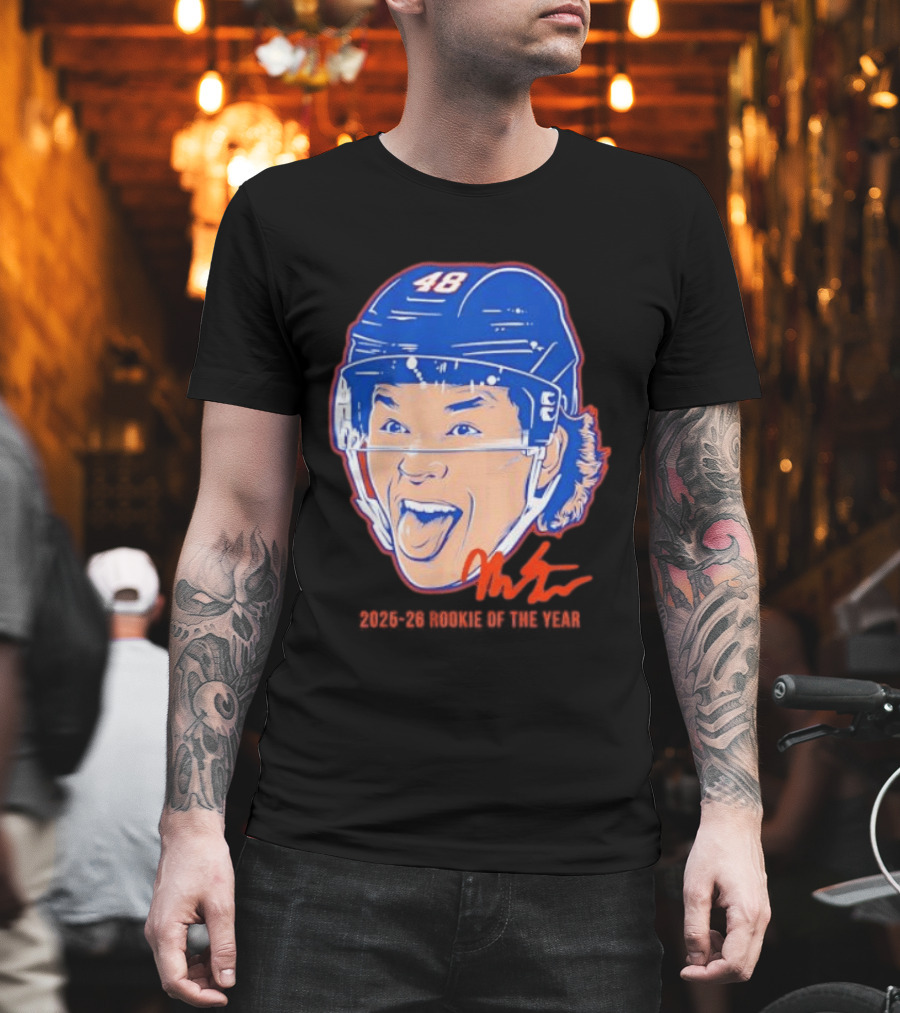 Matthew Schaefer Islanders ROTY 2025 26 Swag Helmet 48 Signature T-Shirt