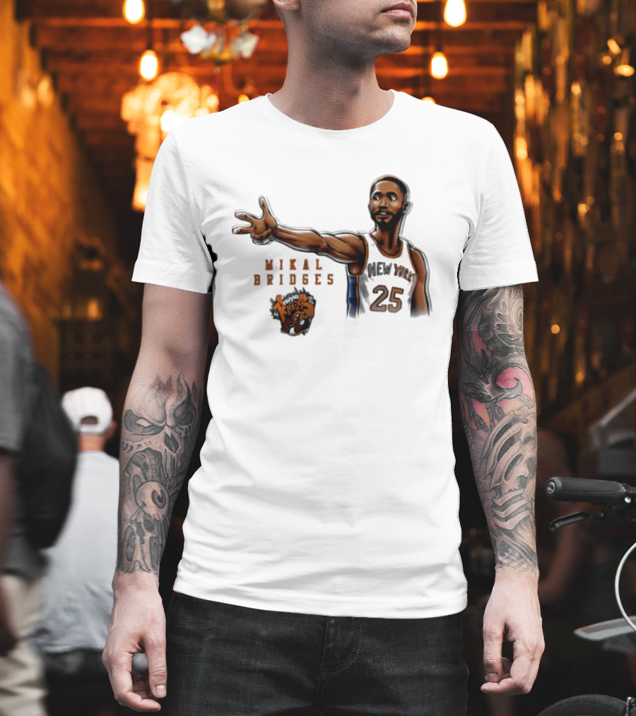 Mikal Bridges New York Knicks 25 Basketball Pose T-Shirt