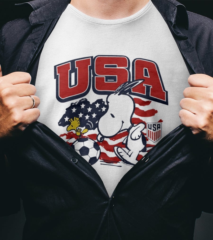 USA Soccer Snoopy And Woodstock Peanuts Characters With American Flag T-Shirt