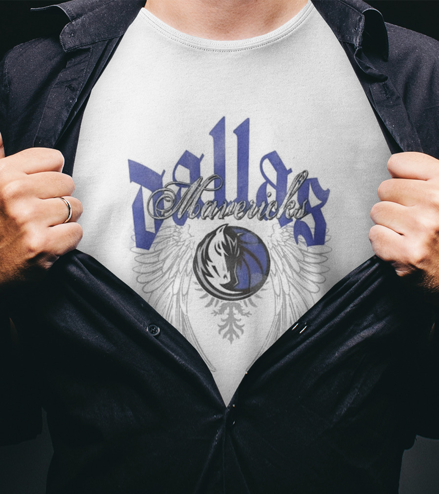 Dallas Mavericks Mitchell & Ness Old English Blue Wings T-Shirt