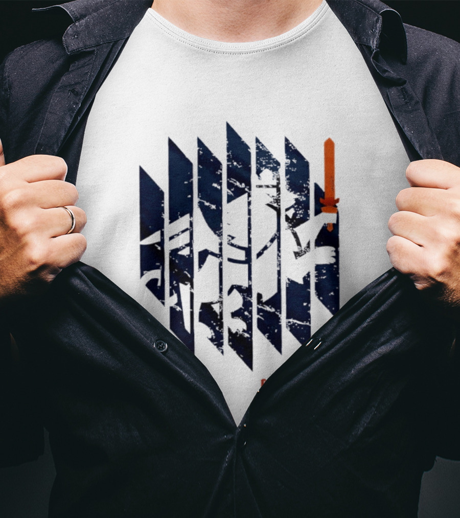 FC Cincinnati Sheared Lion Football Fans Iconic Bold Striped Image T-Shirt