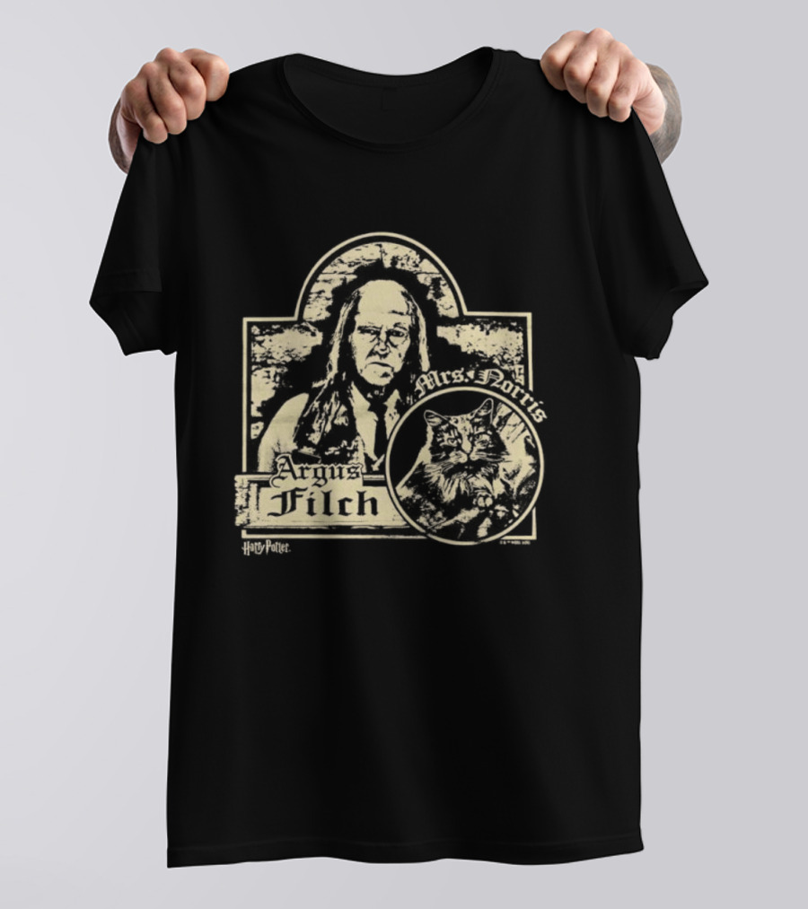 Mr. Argus Filch Và Mrs. Norris Witch World Caretaker And Cat T-Shirt
