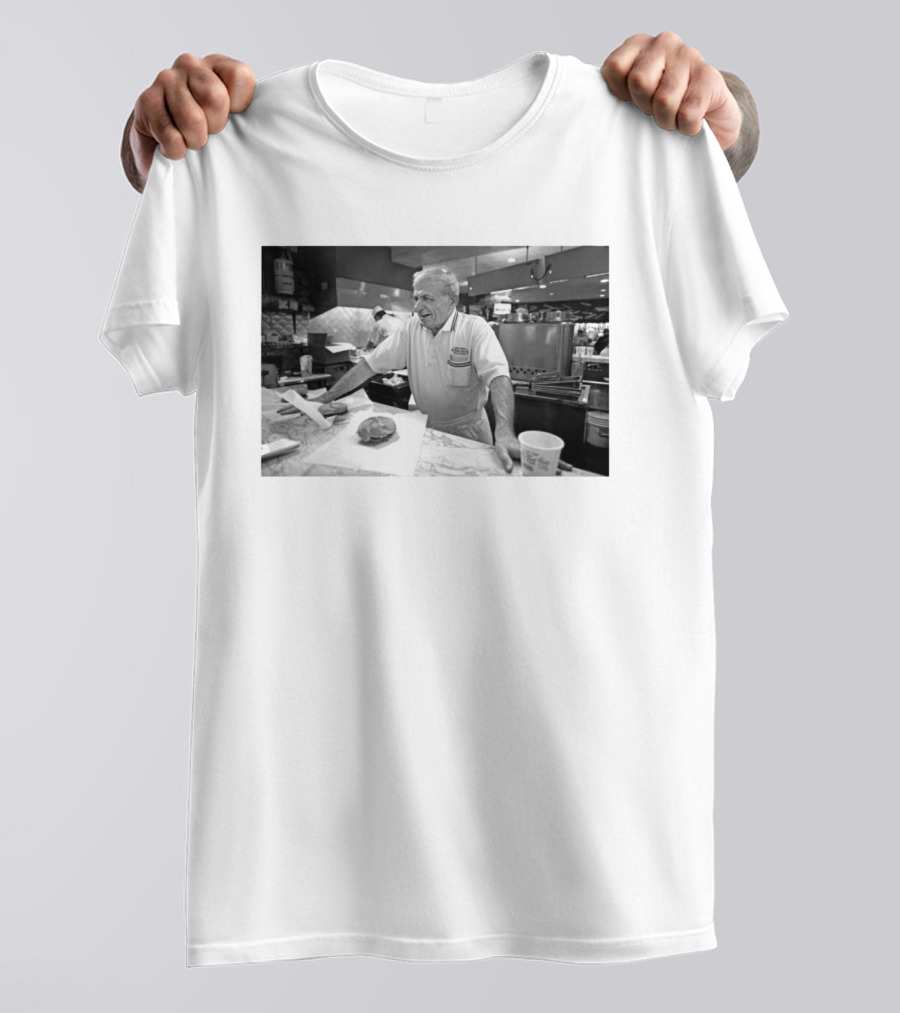 Sam Sianis Cheezborger Legend At Chicago's Billy Goat Tavern Passes Away At 91 T-Shirt