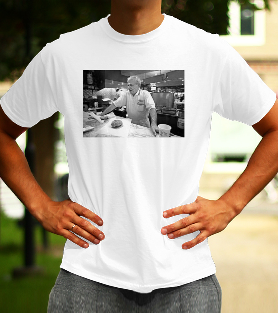 Sam Sianis Cheezborger Legend At Chicago's Billy Goat Tavern Passes Away At 91 T-Shirt