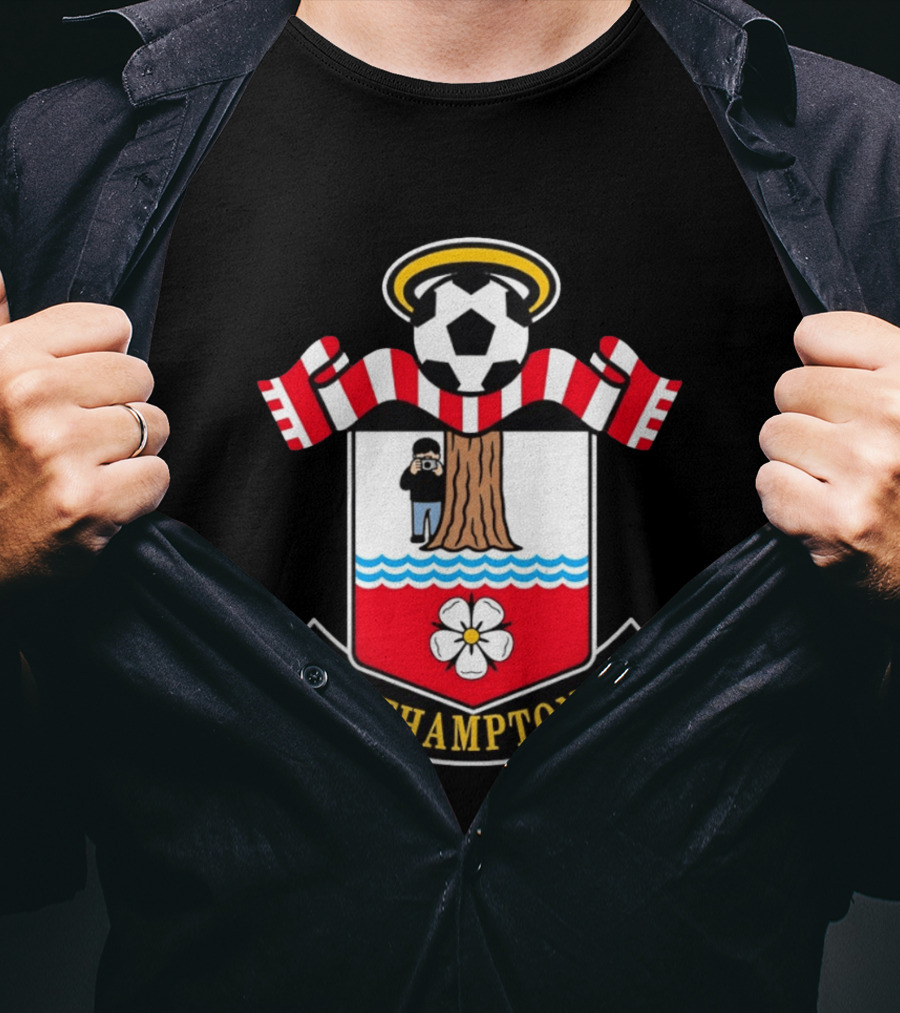 Southampton FC Crest Meme Tree Photographer Football T-Shirt