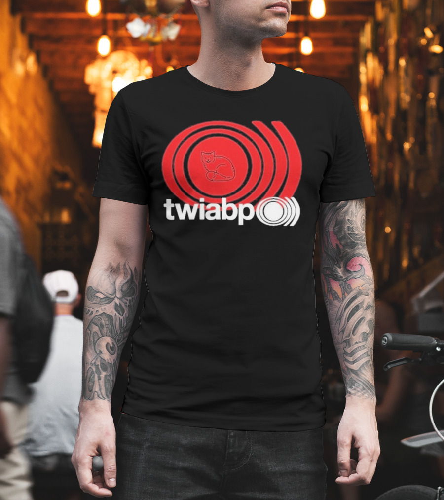 Twiabp Sunn Rip Cat In Red Concentric Circle T-Shirt