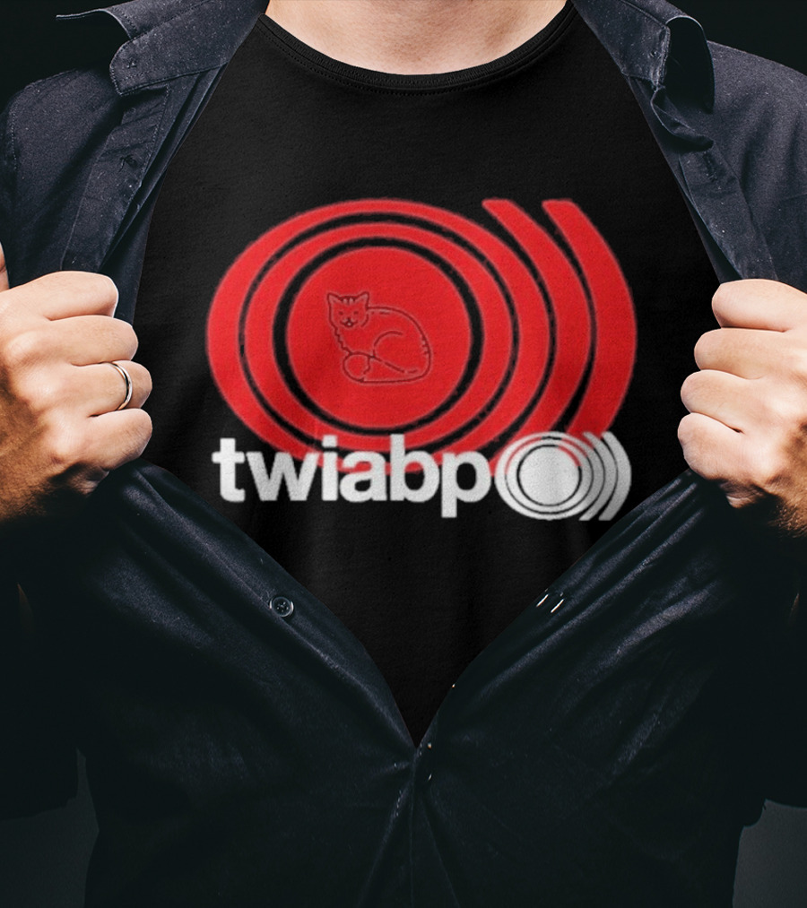 Twiabp Sunn Rip Cat In Red Concentric Circle T-Shirt