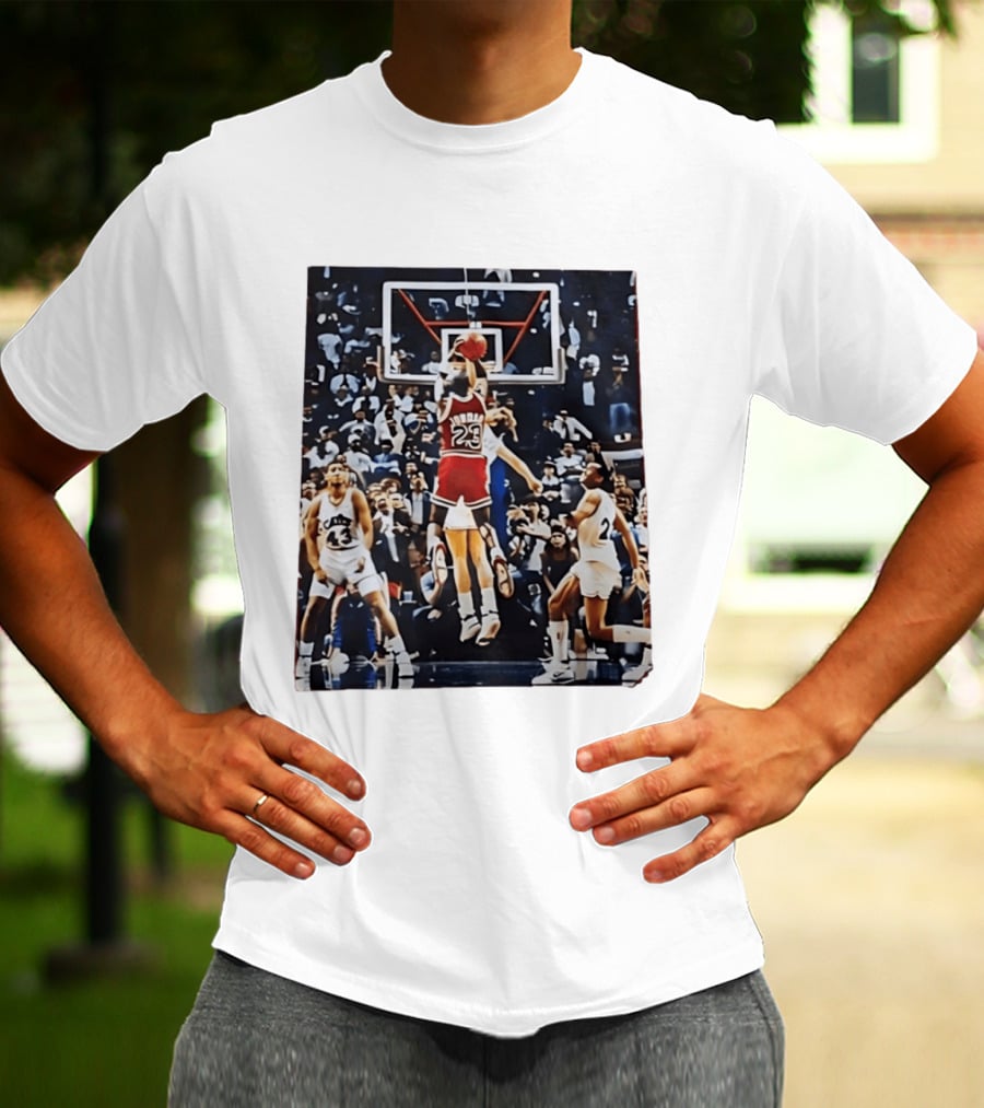 Michael Jordan 23 Chicago Bulls Iconic Basketball Moment T-Shirt