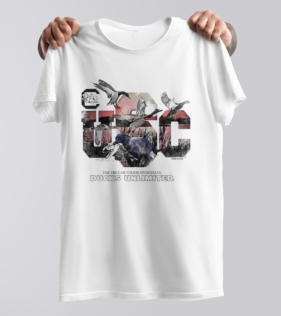 South Carolina Gamecocks True Outdoor Sportsman Ducks Unlimited Wildlife Scene T-Shirt