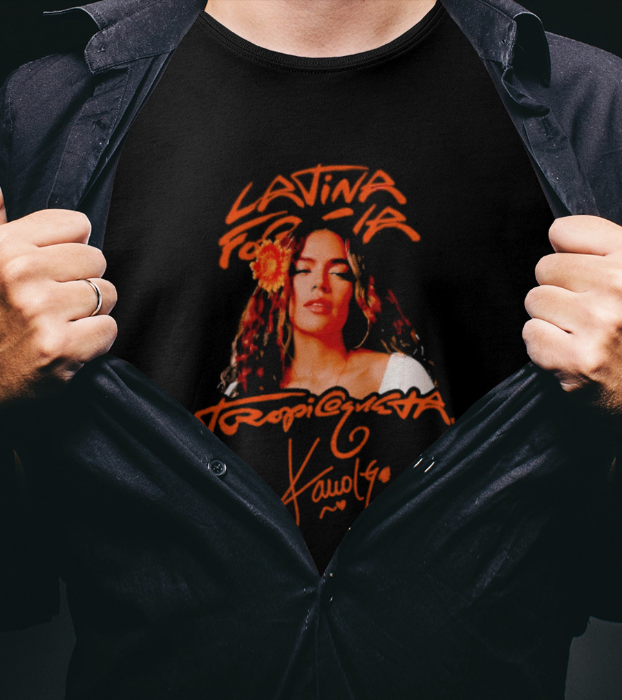 Latina Por El Mundo Tropiquesa Karol G T-Shirt